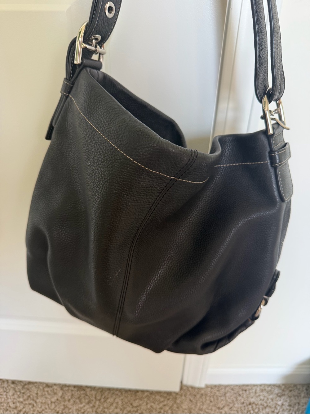 COACH Black Leather Shoulder Handbag